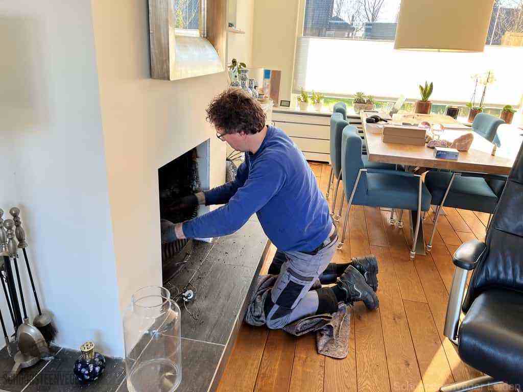 Schouwveger Leiden kleed schoorsteenreiniger Schouwveger Leiden kleed schoorsteenreiniger